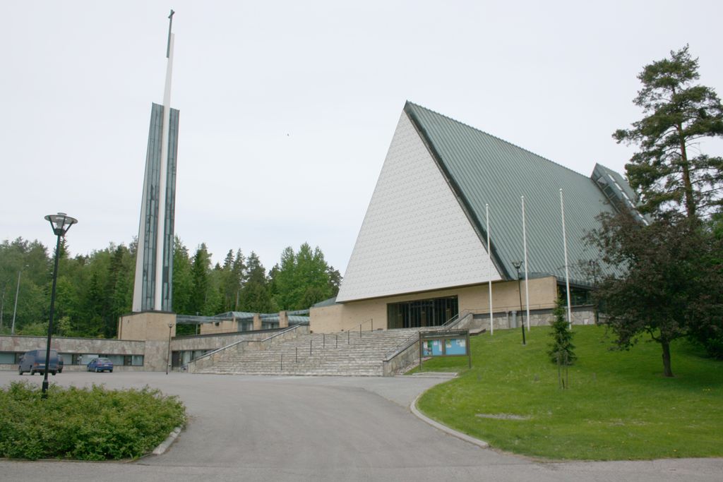 Joutjärven seurakuntaneuvostoon valitaan seurakuntavaaleissa 14 jäsentä.