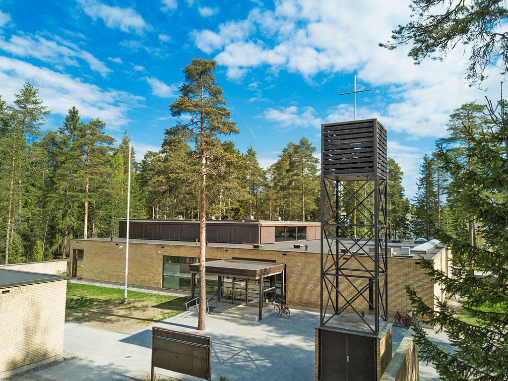 Salpausselän seurakuntaneuvosto käsitteli sateenkaarimessujen järjestämistä seurakunnan tiloissa edellisen kerran vuonna 2017. Kuva: Markku Lehtinen