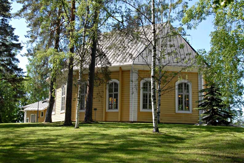 Retriittipäivää joudutaan muokkaamaan, koska Heinolan kirkkoneuvoston enemmistö ei antanut lupaa Hiljaisuuden joogan järjestämiselle Heinolan kirkossa. Kuva: Juha Tanhua